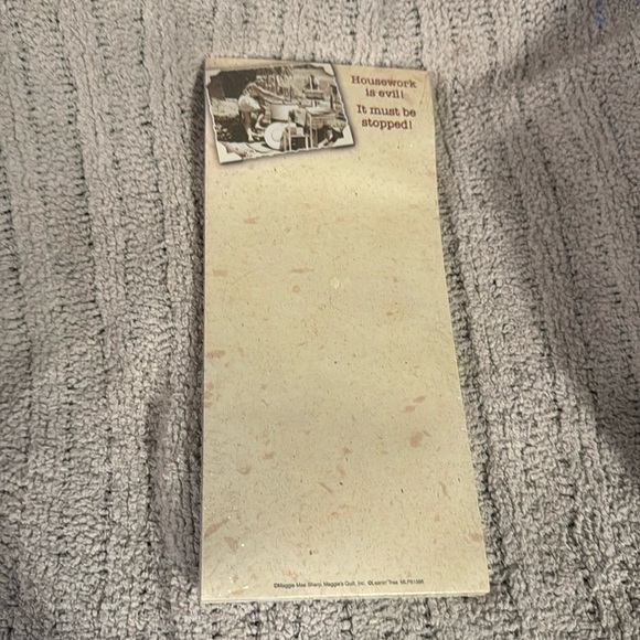 Leanin’ Tree Magnetic(optional) List Pad “Housework is Evil…” New in Pkg - Picture 1 of 4